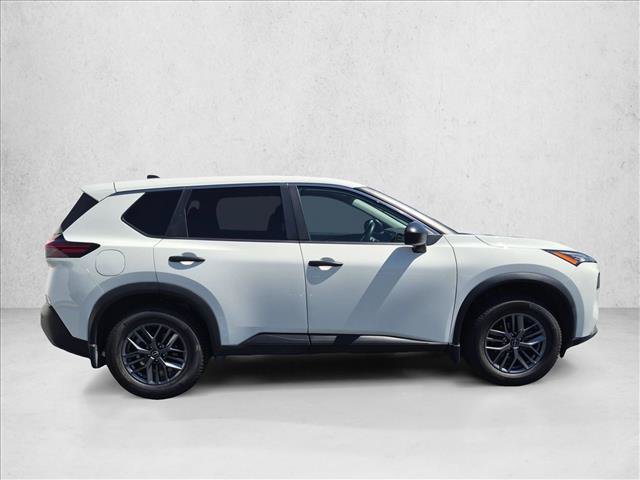 Used 2022 Nissan Rogue S AWD/4WD image 4