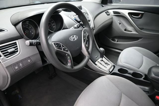 Used 2013 Hyundai Elantra GLS w/ Preferred Pkg FWD image 18