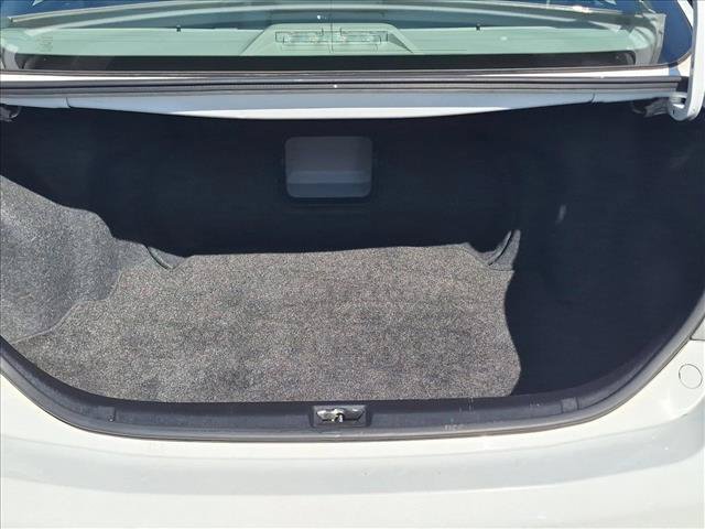 Used 2010 Toyota Camry XLE FWD image 6