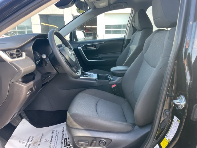 Certified 2025 Toyota RAV4 XLE AWD/4WD image 19