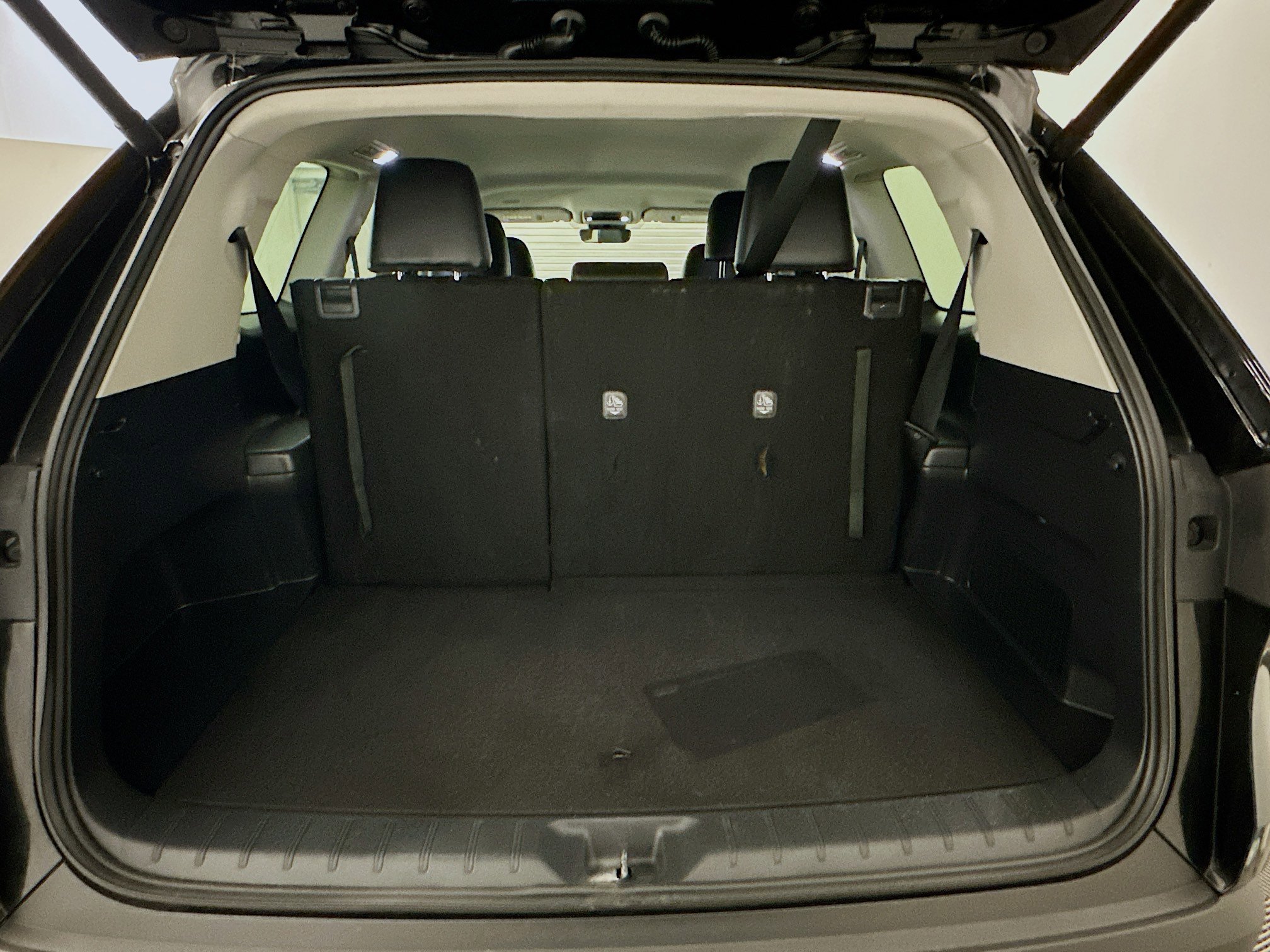 Used 2025 Toyota Grand Highlander AWD image 31