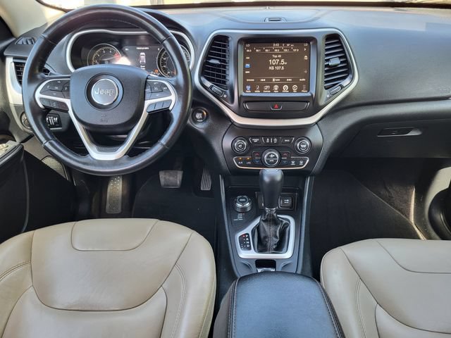 Used 2016 Jeep Cherokee Limited AWD/4WD image 26