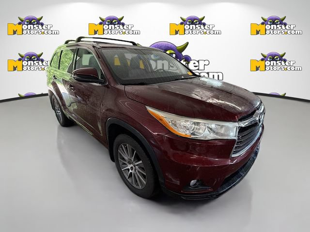 Used 2016 Toyota Highlander XLE AWD/4WD image 3