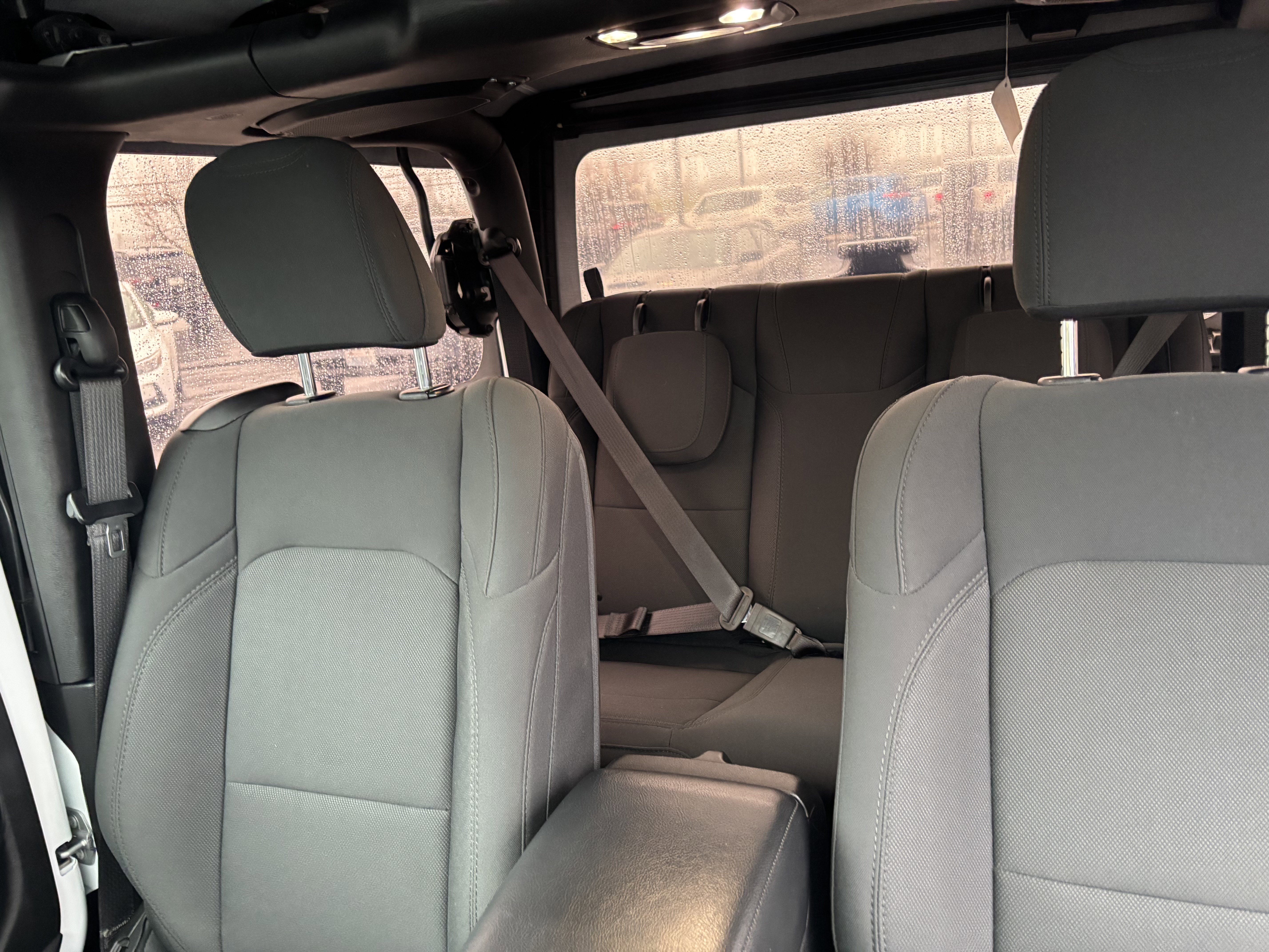 Used 2021 Jeep Wrangler Sport S image 12