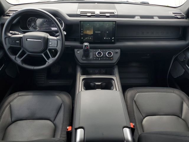 Certified 2023 Land Rover Defender 130 X-Dynamic SE AWD/4WD image 13