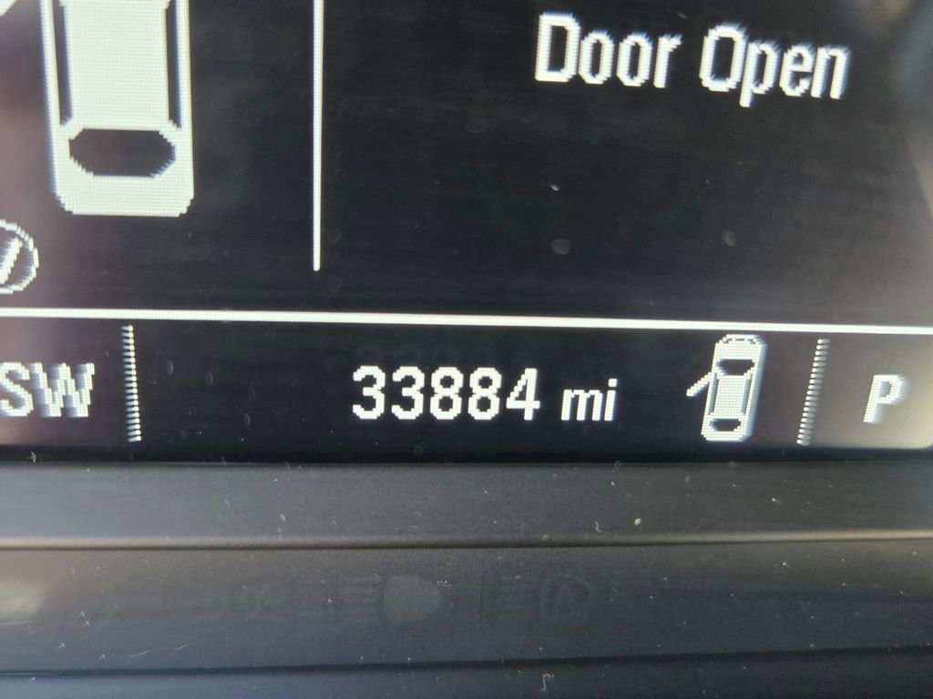 Used 2024 Chevrolet Trax RS w/ Driver Confidence Package image 26