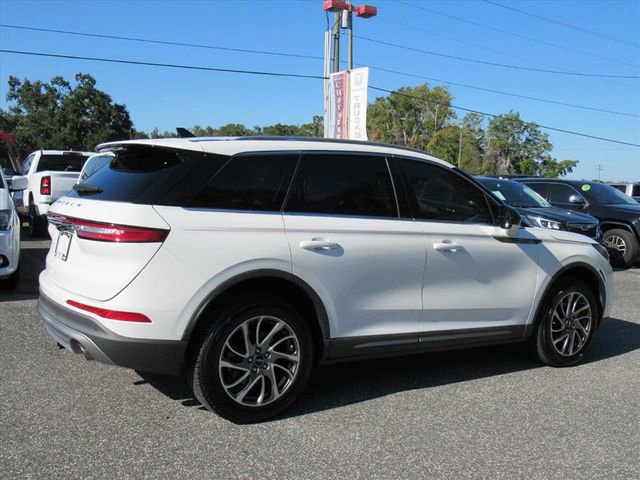 Used 2022 Lincoln Corsair FWD image 6