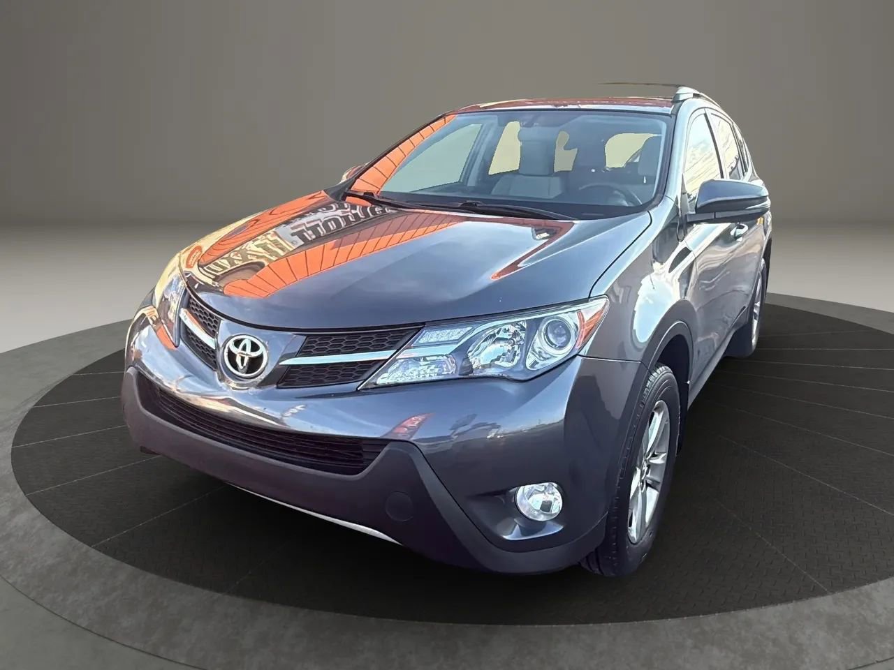 Used 2015 Toyota RAV4 XLE image 3