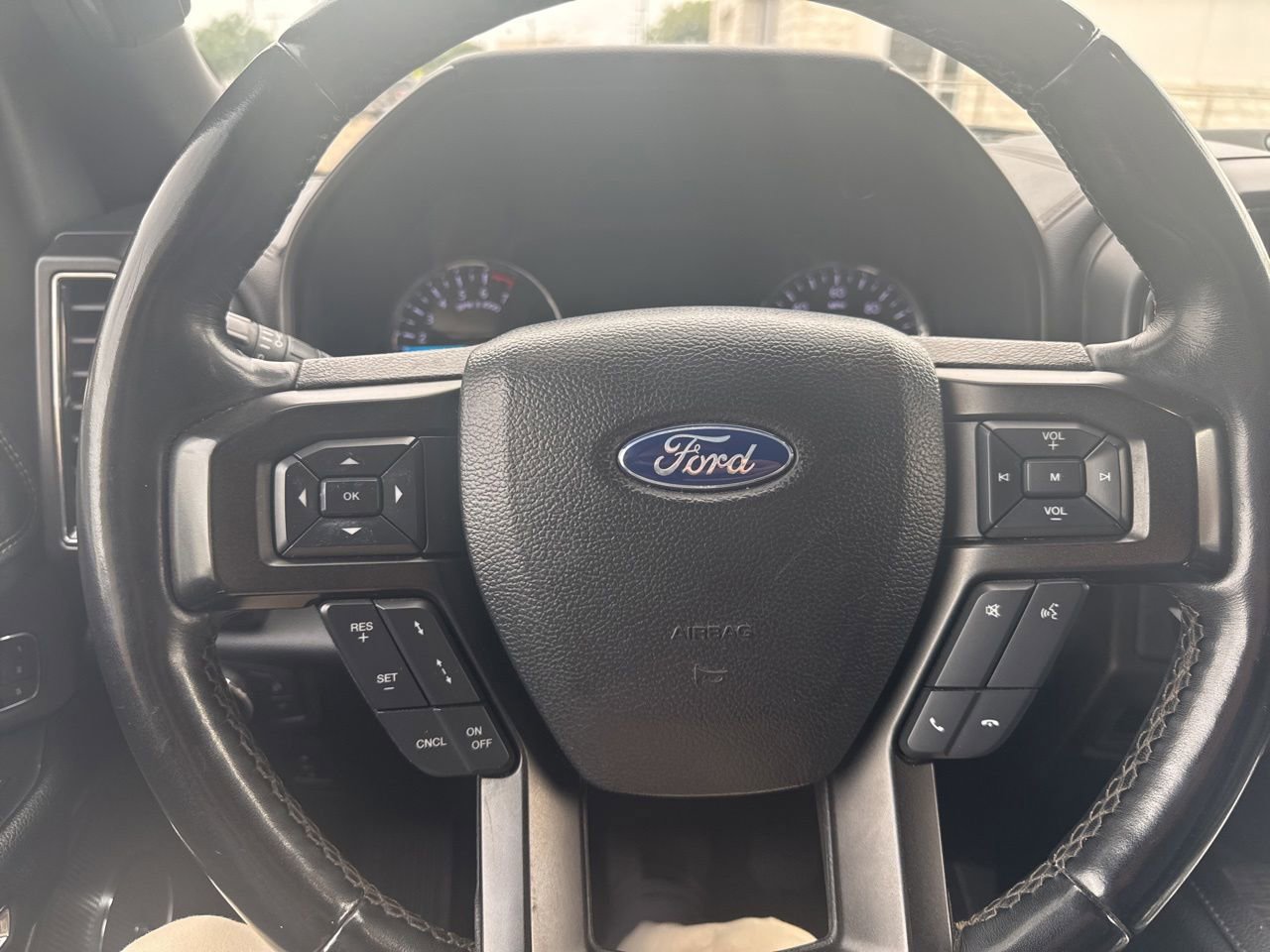 Used 2020 Ford Expedition Max Limited w/ Equipment Group 301A RWD image 9