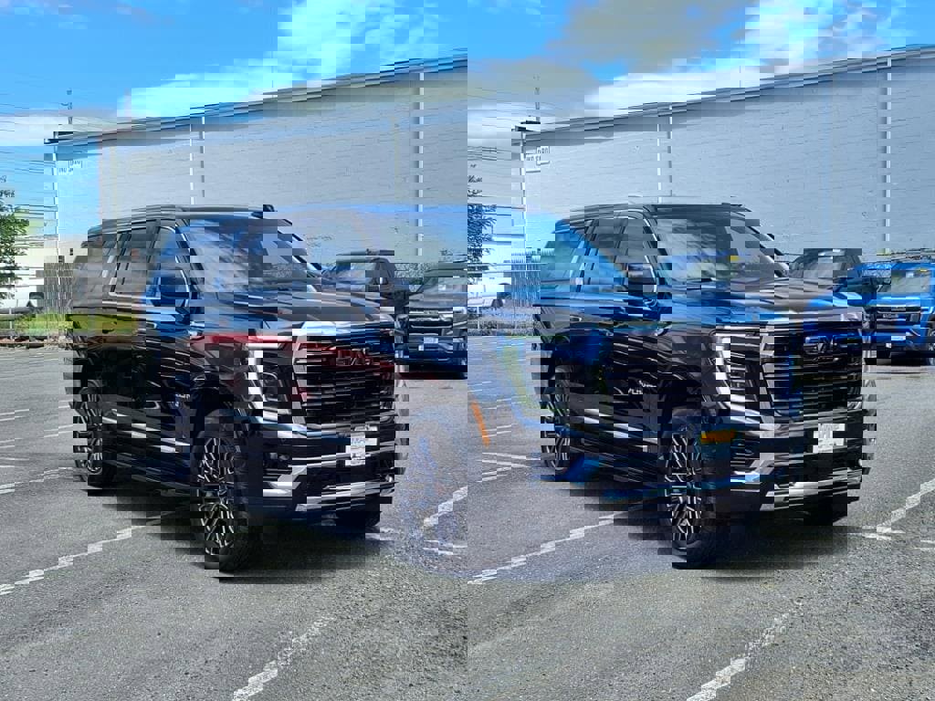 New 2025 GMC Yukon XL Elevation