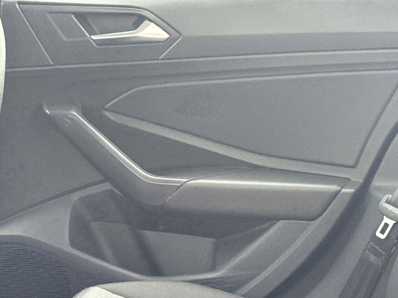 Used 2025 Volkswagen Jetta S image 14