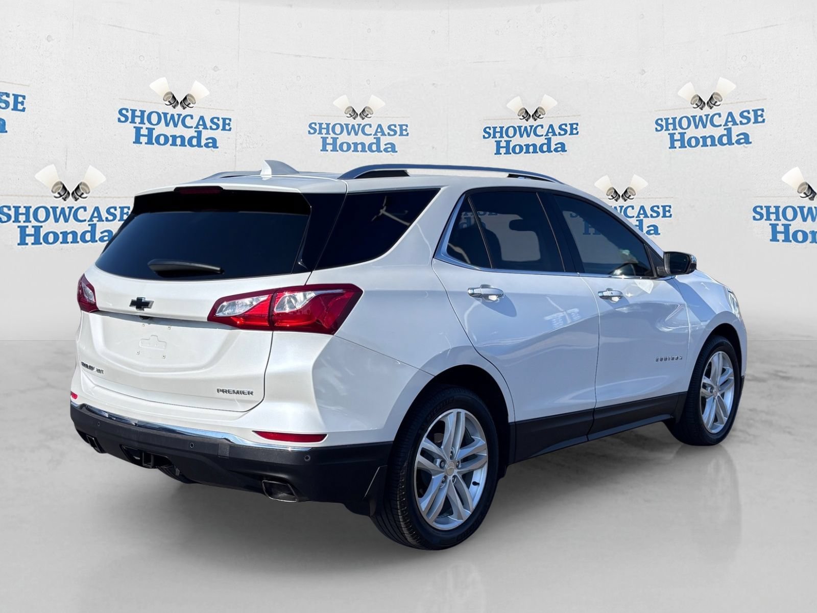 Used 2020 Chevrolet Equinox Premier FWD image 8