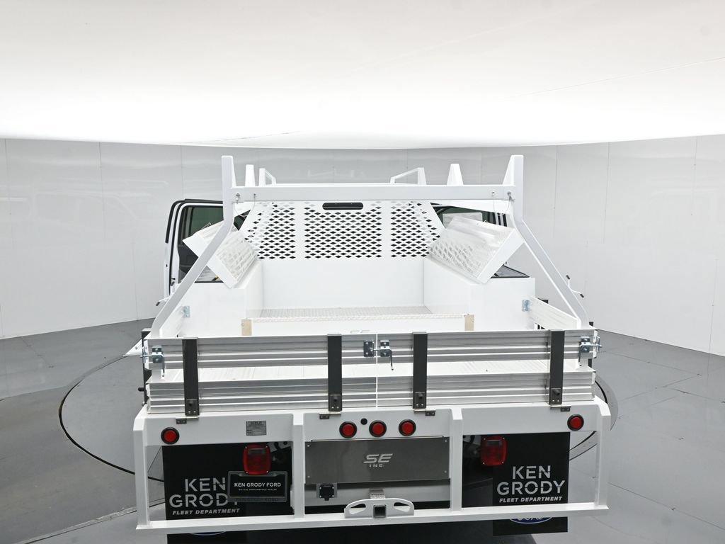 New 2026 Ford F350 XL w/ XL Chrome Package RWD image 40
