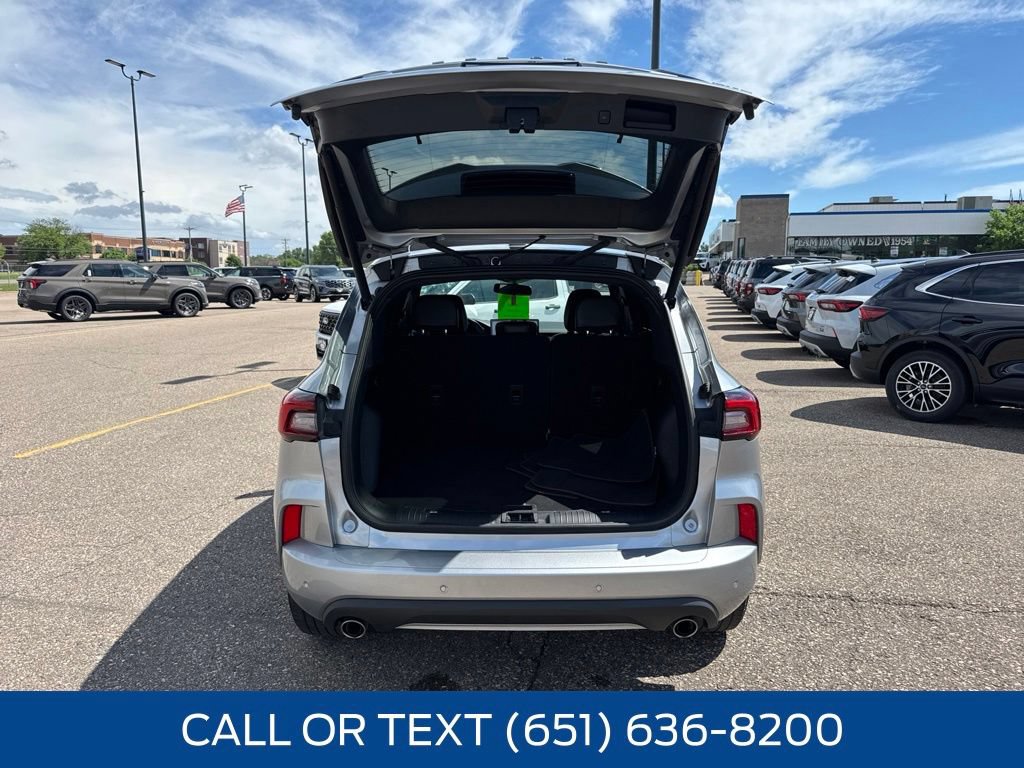 Used 2023 Ford Escape ST-Line Elite AWD/4WD image 41