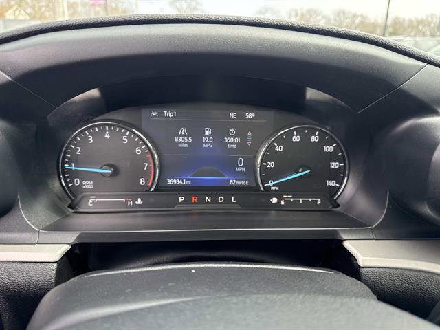 Used 2023 Ford Explorer XLT w/ Equipment Group 202A AWD/4WD image 19