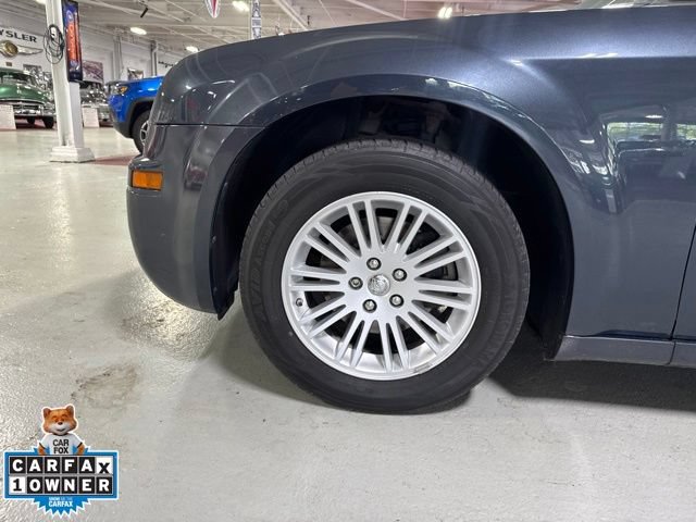 Used 2008 Chrysler 300 LX RWD image 11