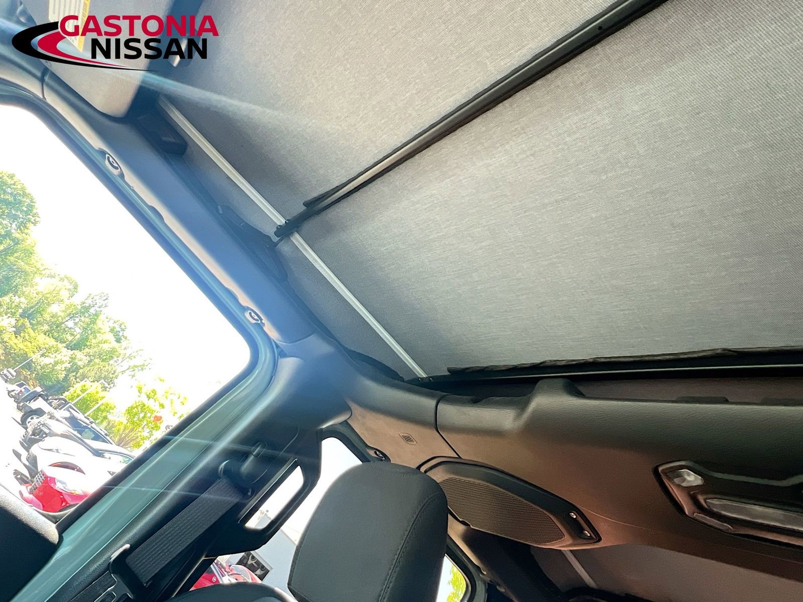 Used 2023 Jeep Wrangler Unlimited w/ Cold Weather Group image 30