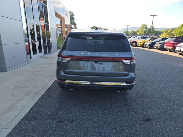 Used 2025 Lincoln Aviator Reserve w/ Illumination Package AWD/4WD image 5