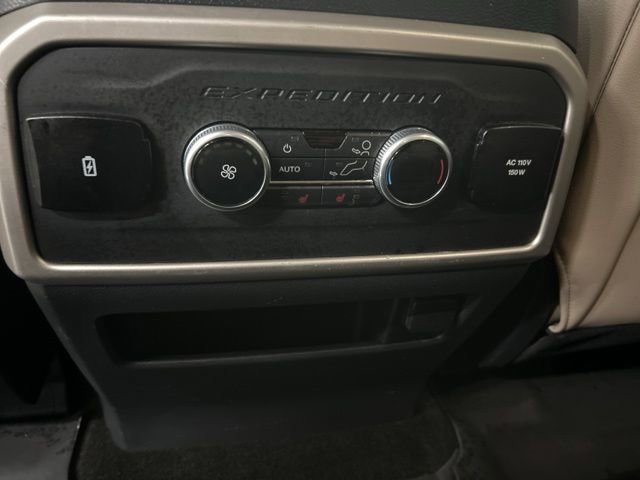 Used 2022 Ford Expedition Limited image 9