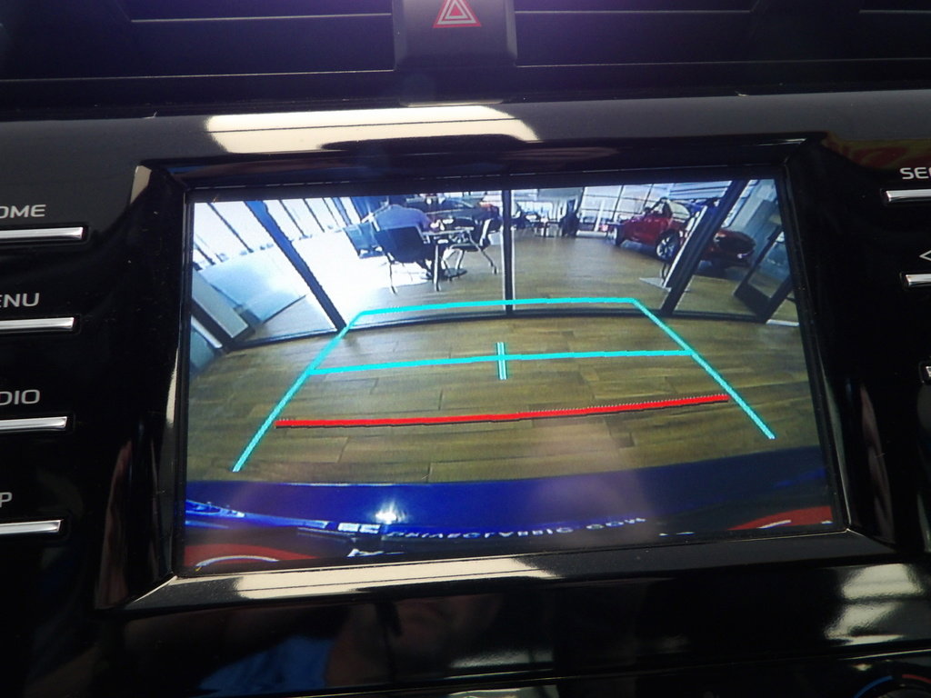 Used 2019 Toyota Camry LE image 37