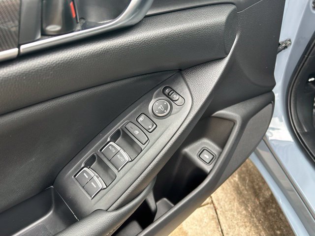 Used 2022 Honda Accord Sport image 12