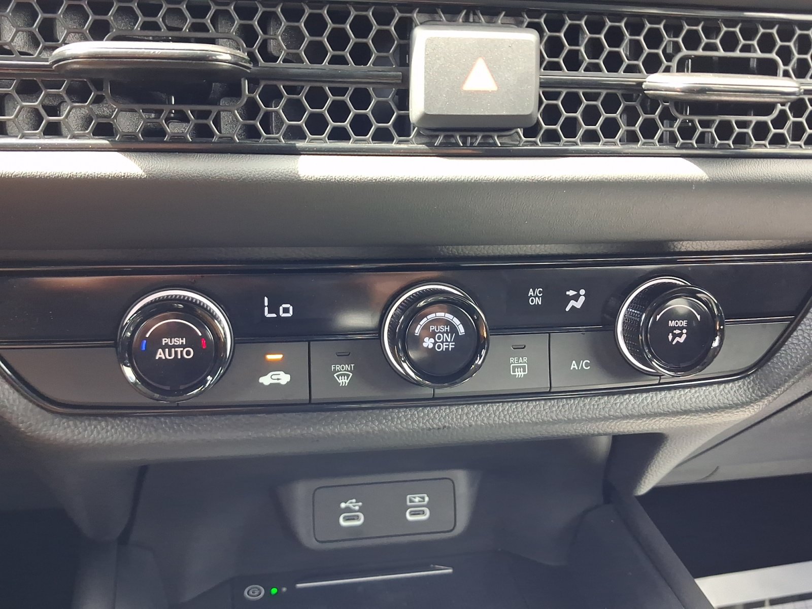 Used 2027 Honda HR-V LX image 17