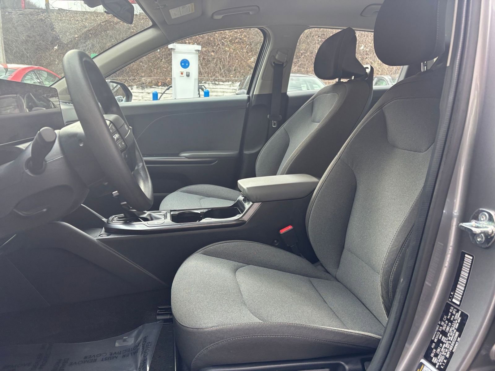 Used 2025 Kia K4 LXS image 36