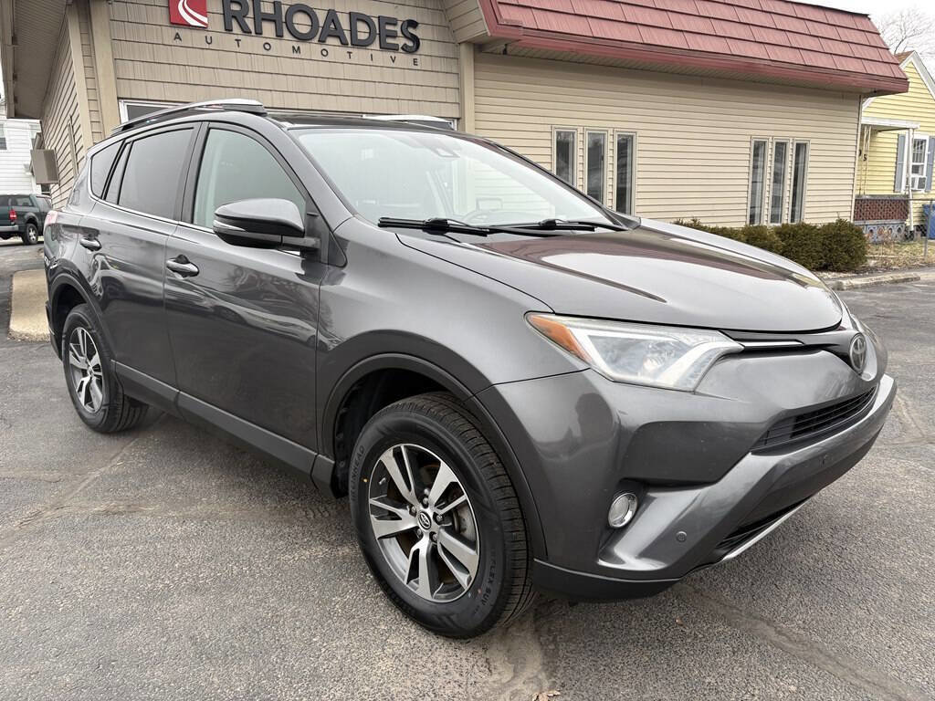 Used 2018 Toyota RAV4 XLE image 7