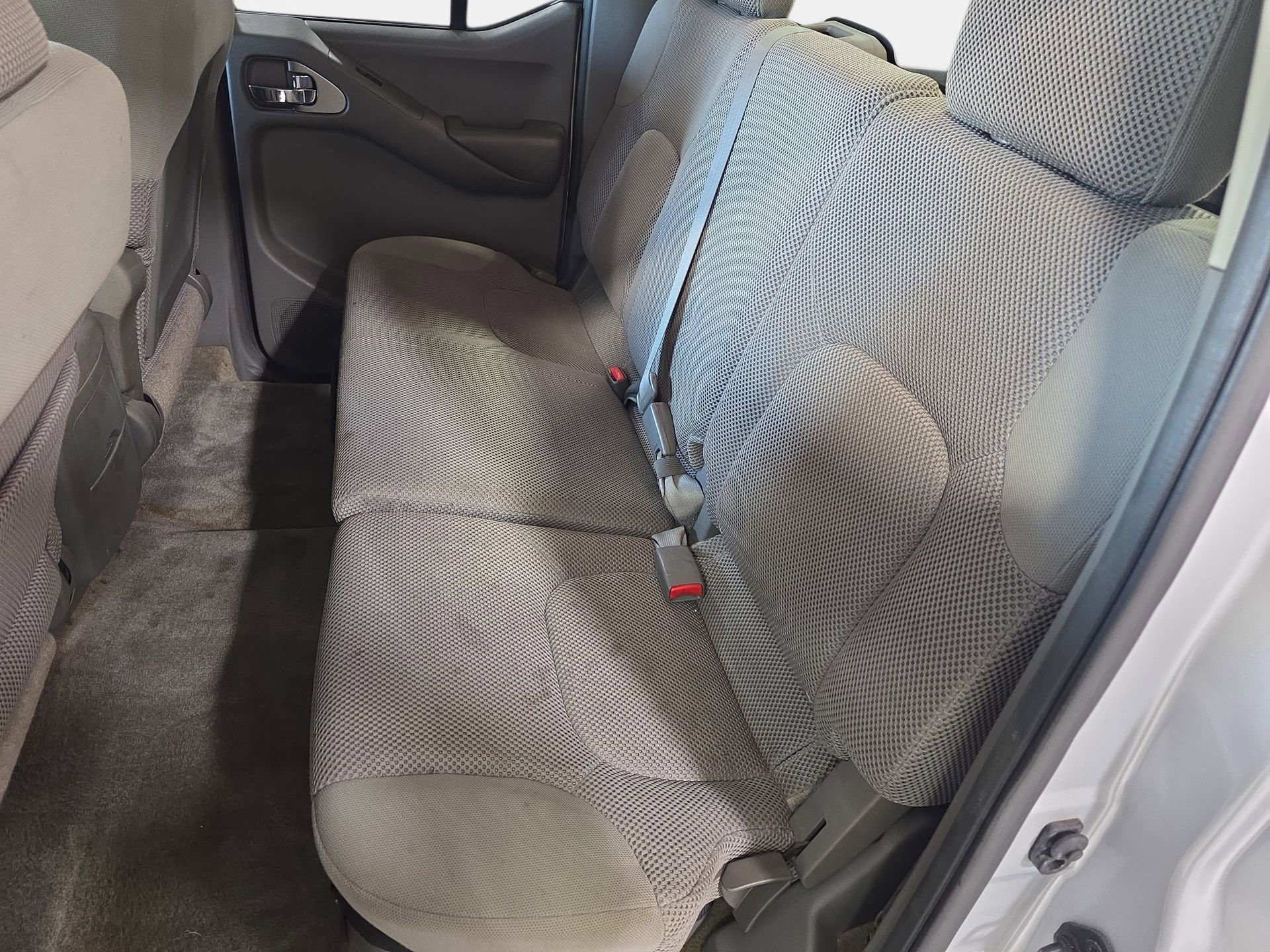 Used 2012 Nissan Frontier SV w/ SV Premium Utility Pkg image 13