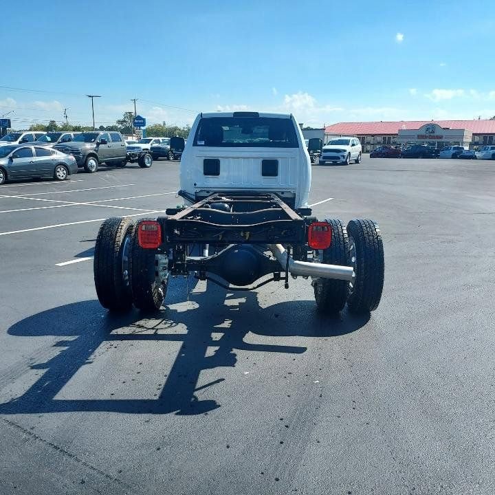 New 2024 RAM 5500 SLT w/ Quick Order Package 2YG SLT AWD/4WD image 12