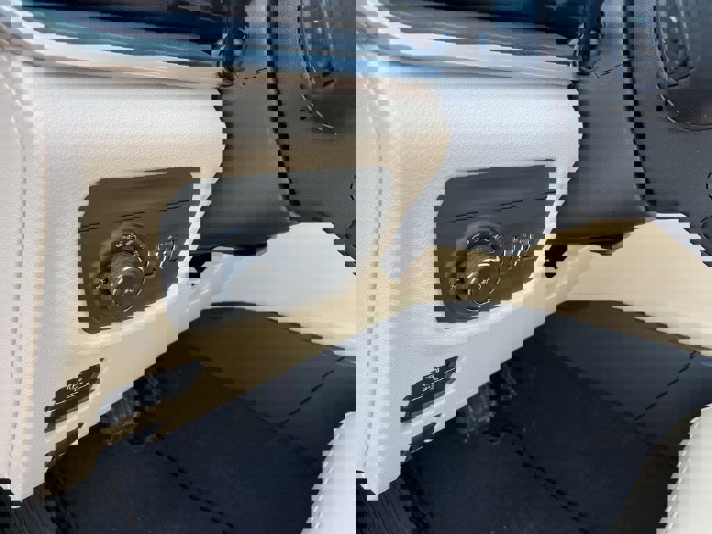 New 2026 Jeep Grand Cherokee L Limited image 7