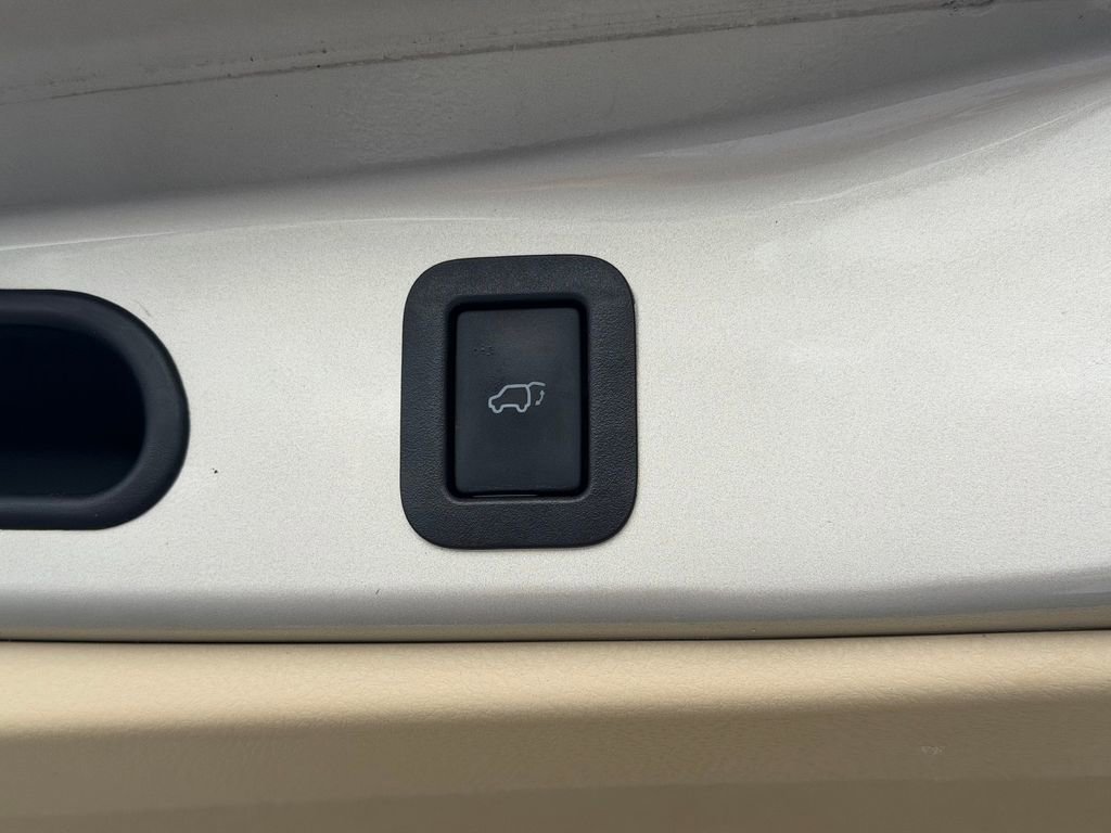 Used 2015 Toyota Highlander XLE AWD/4WD image 22