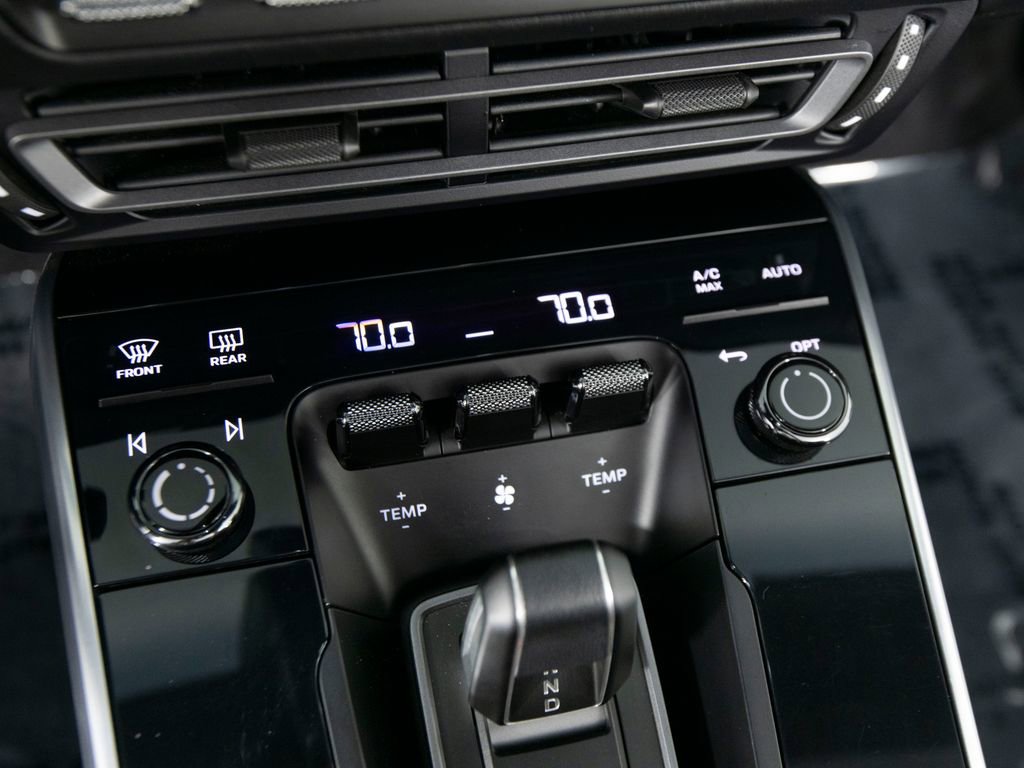 Certified 2022 Porsche 911 Targa 4S AWD/4WD image 30