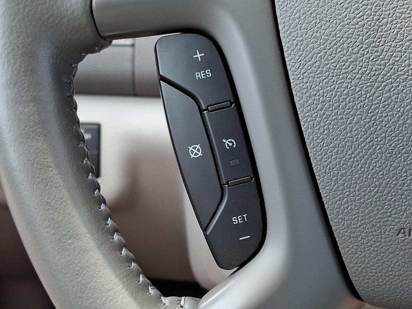 Used 2014 Buick Enclave Leather w/ Trailering Provision Package AWD/4WD image 24