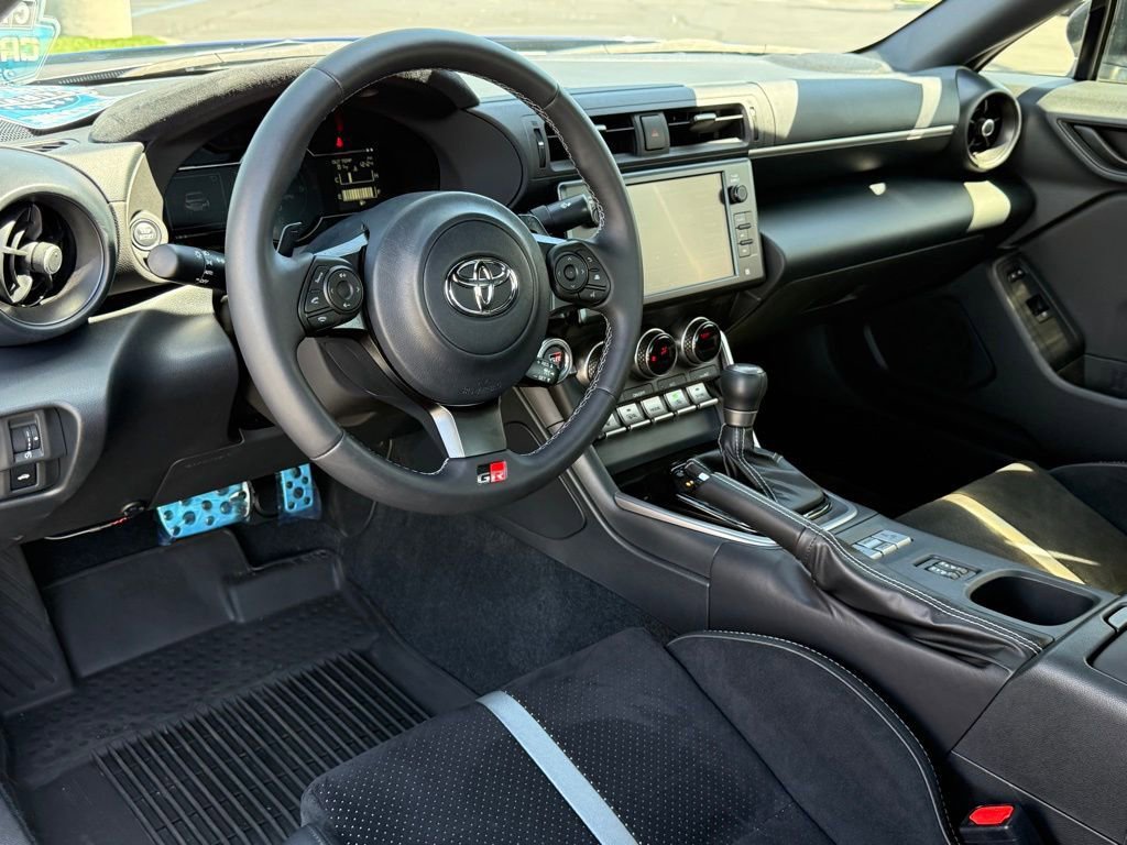 Certified 2025 Toyota GR86 Premium image 32
