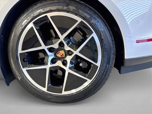 New 2026 Porsche Taycan AWD/4WD image 25