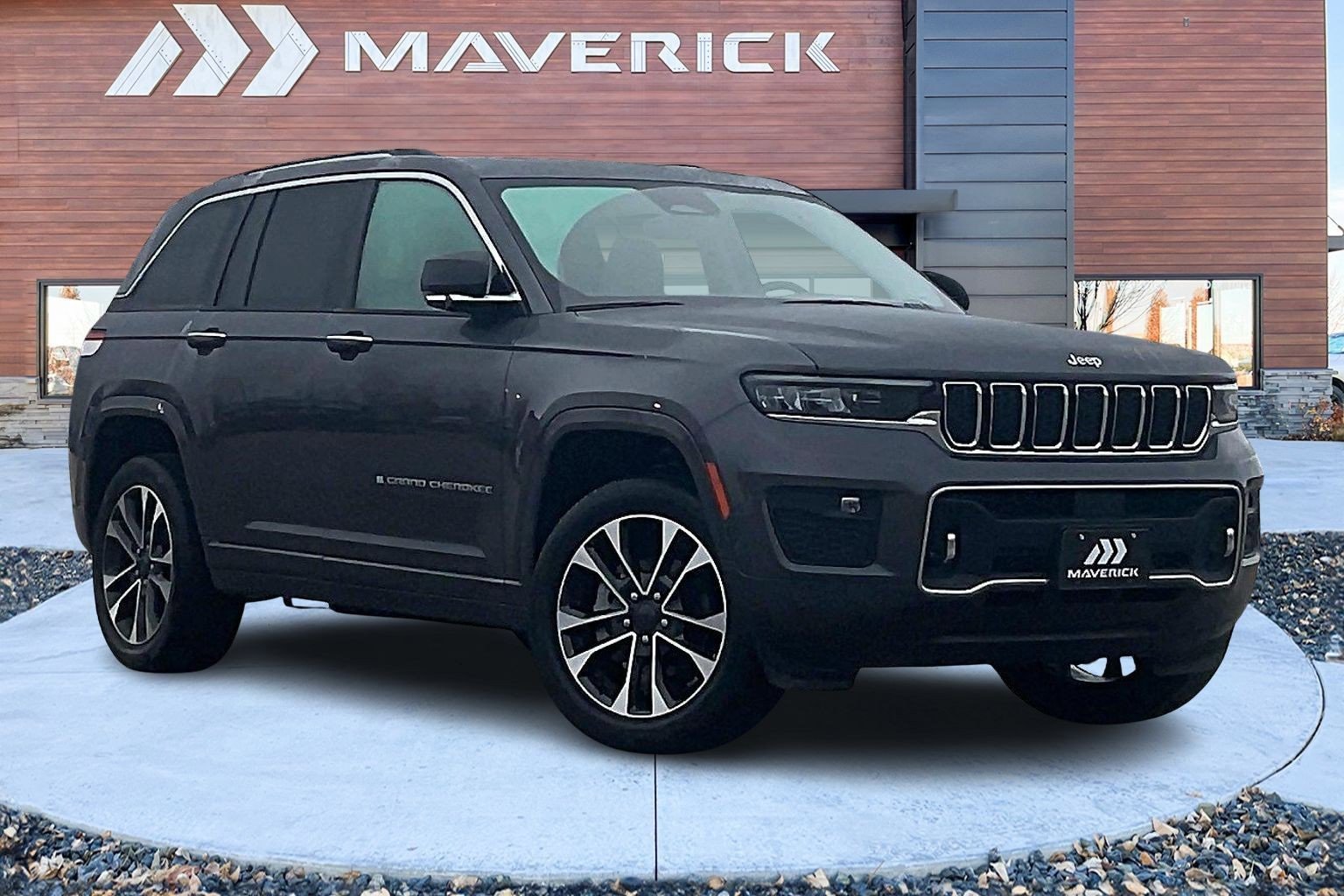 Used 2022 Jeep Grand Cherokee Overland w/ Luxury Tech Group IV