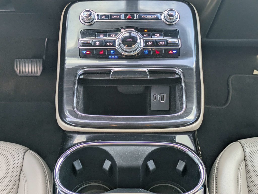 Used 2022 Lincoln Nautilus Reserve w/ Luxury Package FWD image 21