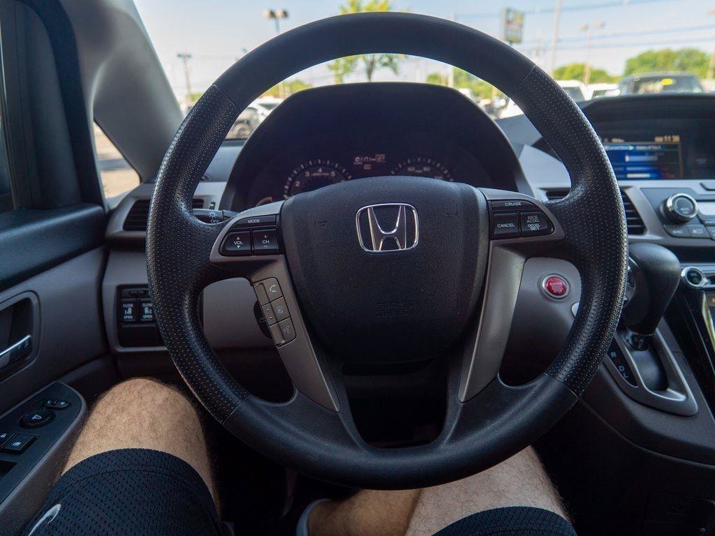 Used 2016 Honda Odyssey SE image 22