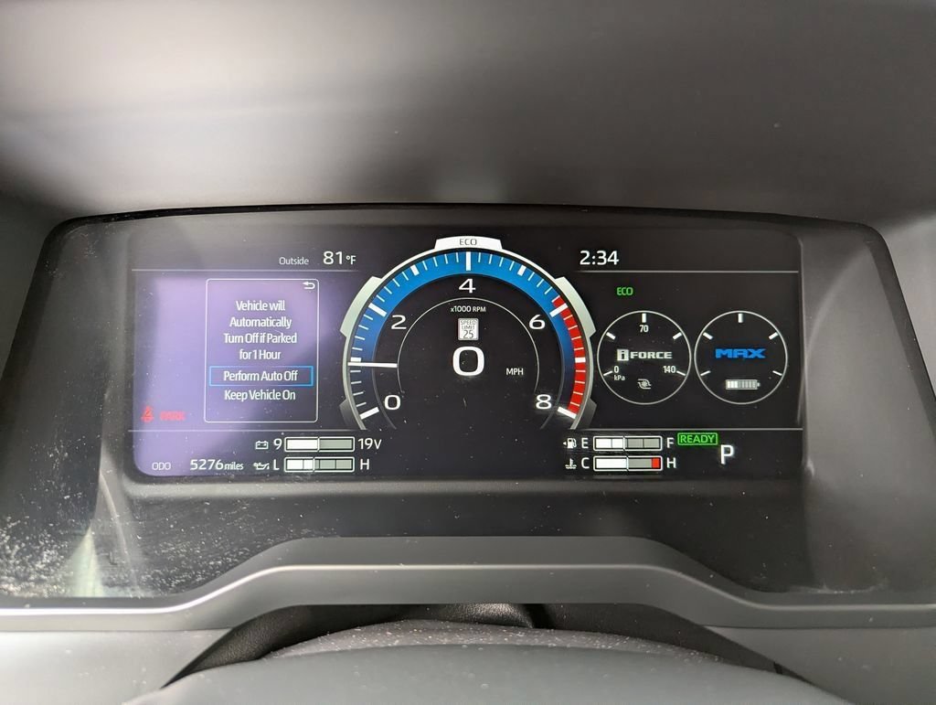 Used 2024 Toyota Tundra Limited AWD/4WD image 12