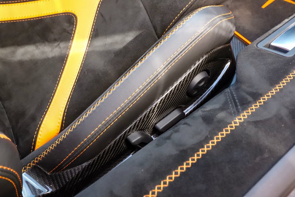 Used 2019 Lamborghini Aventador SVJ AWD/4WD image 30