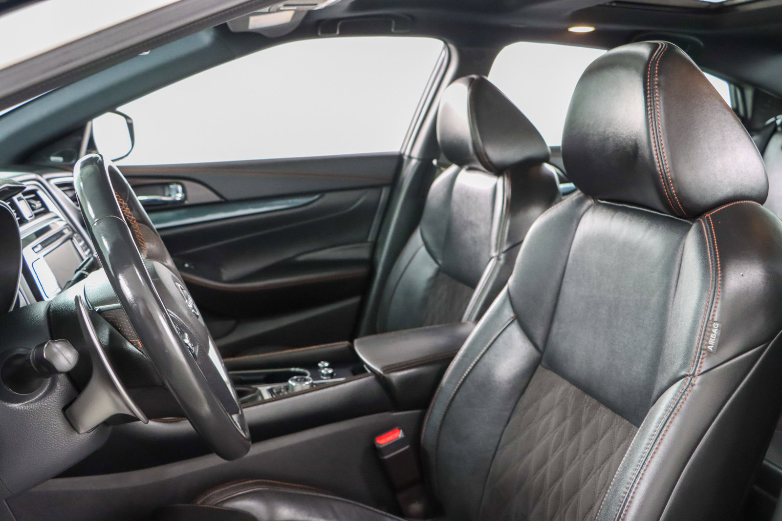 Used 2023 Nissan Maxima SR w/ Sport Mat Group FWD image 25