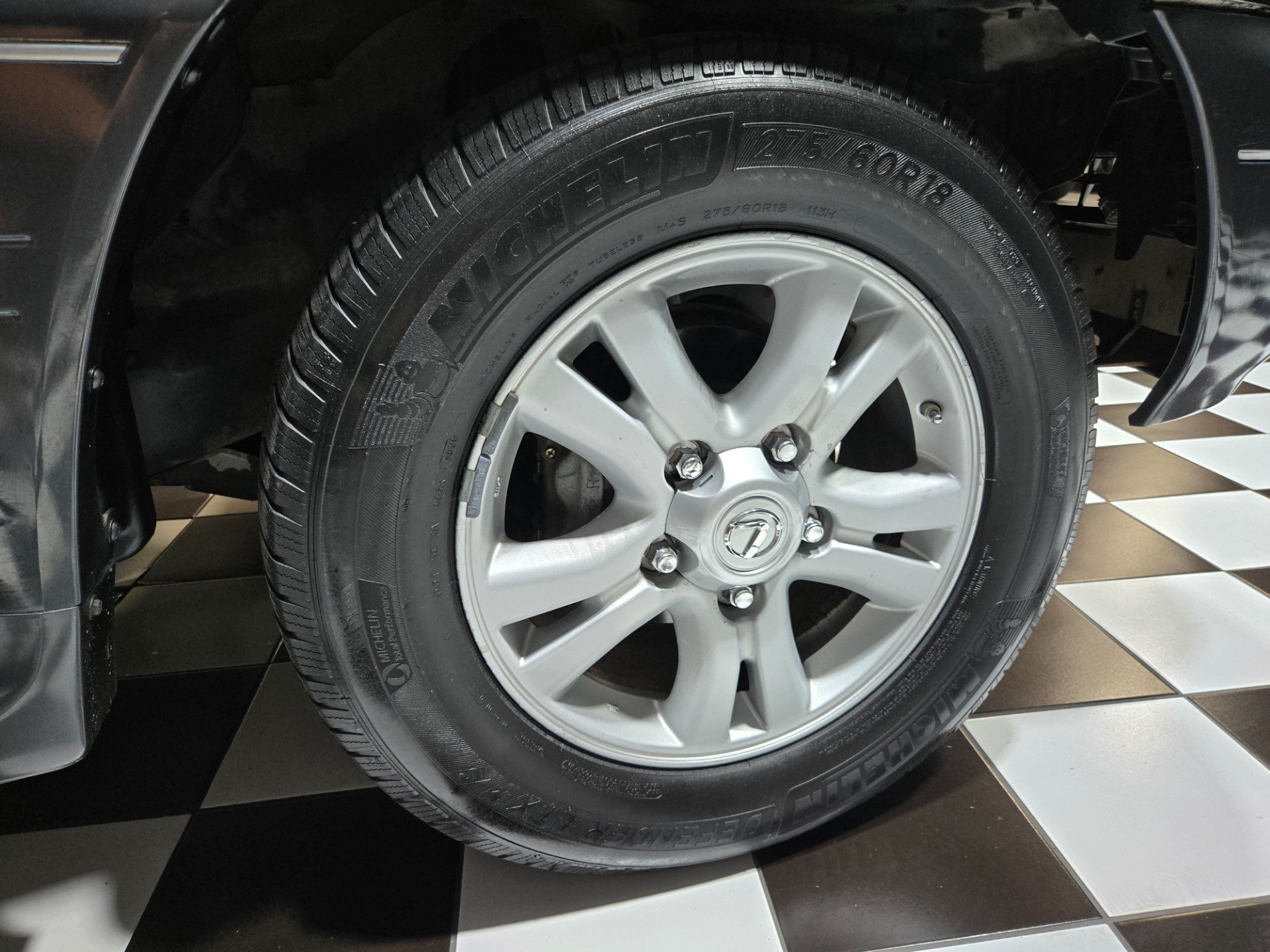 Used 2006 Lexus LX 470 4WD image 36