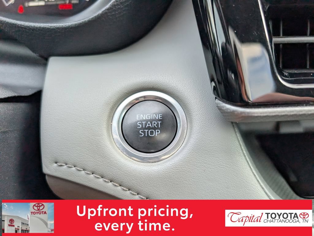 Used 2024 Toyota Highlander Platinum AWD/4WD image 22