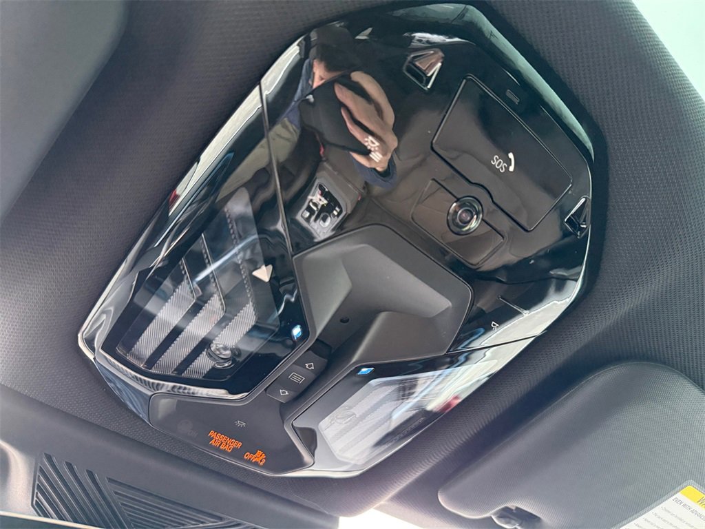 Used 2025 BMW X3 xDrive30i w/ Premium Package image 32