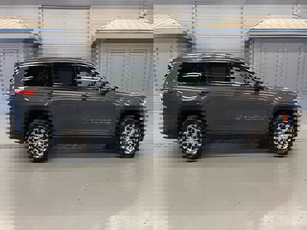 Used 2021 Jeep Grand Cherokee L Limited image 8