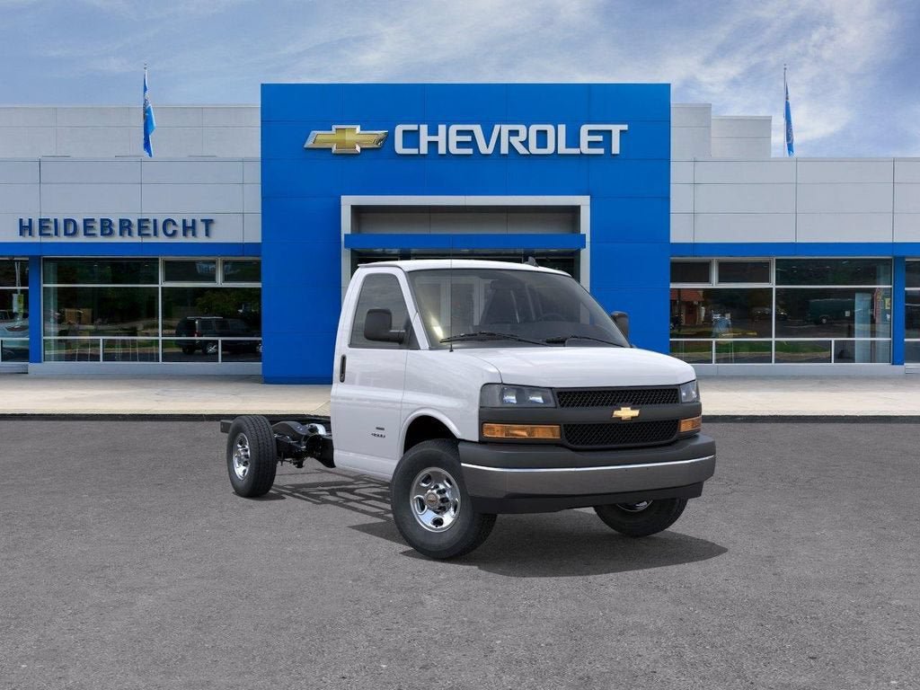 New 2026 Chevrolet Express 3500 w/ Power Convenience Package