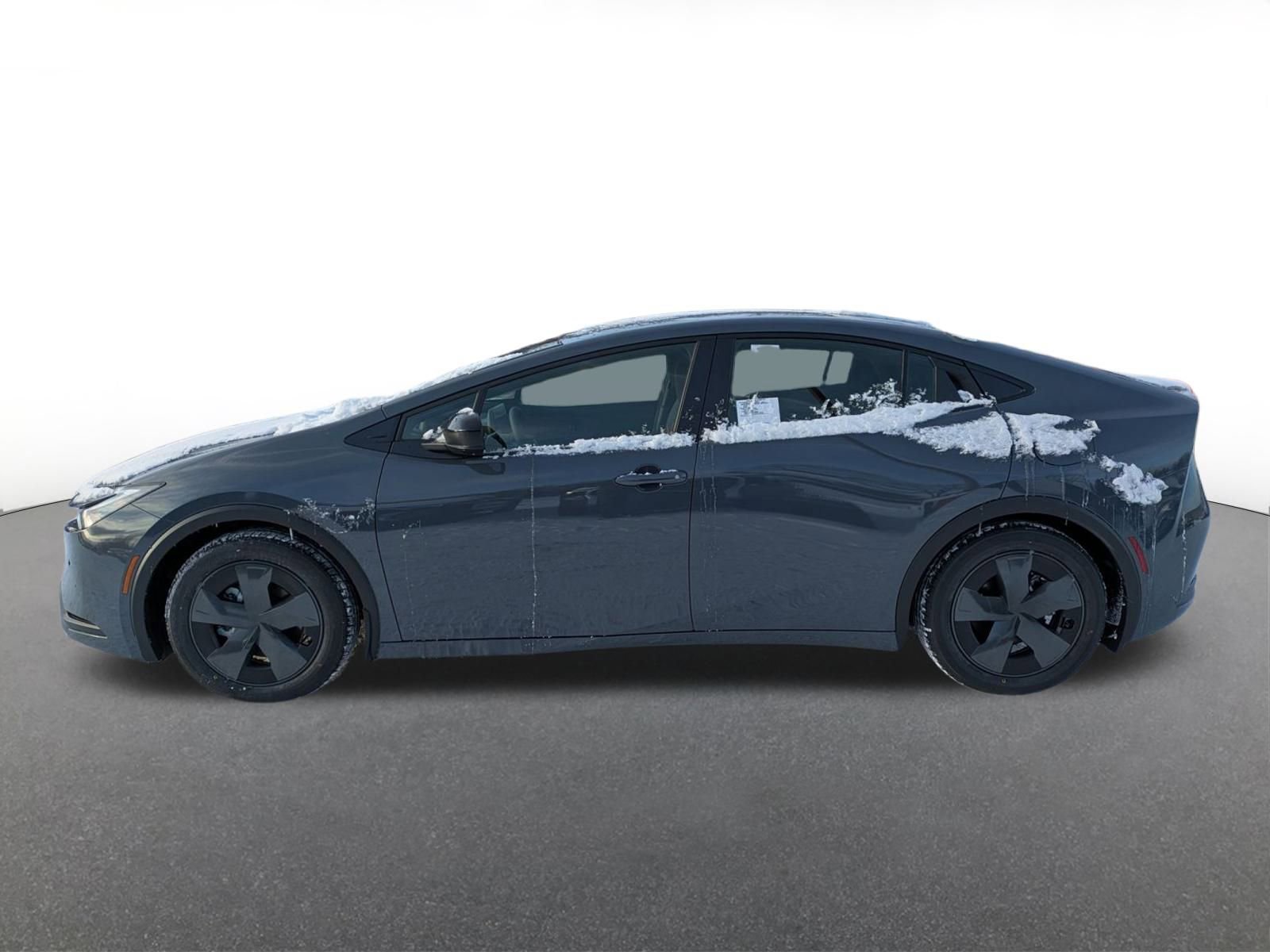New 2026 Toyota Prius Plug-In Hybrid FWD image 2