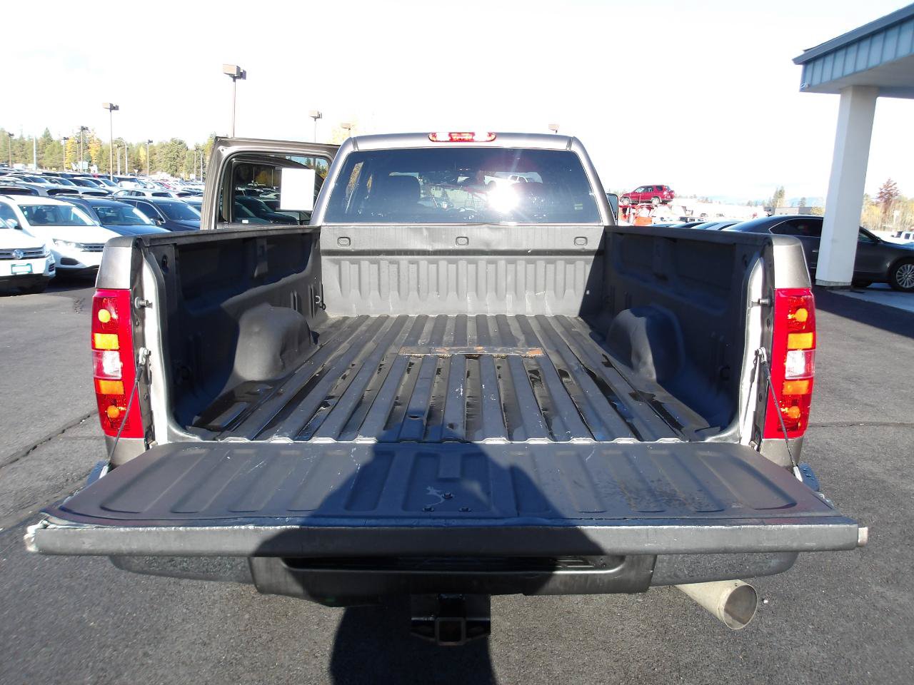 Used 2011 Chevrolet Silverado 2500 LT w/ Interior Plus Package AWD/4WD image 11