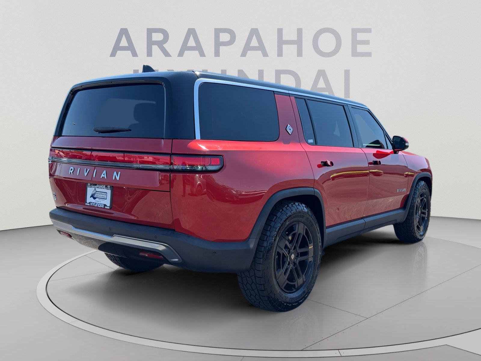 Used 2024 Rivian R1S Adventure AWD/4WD image 5